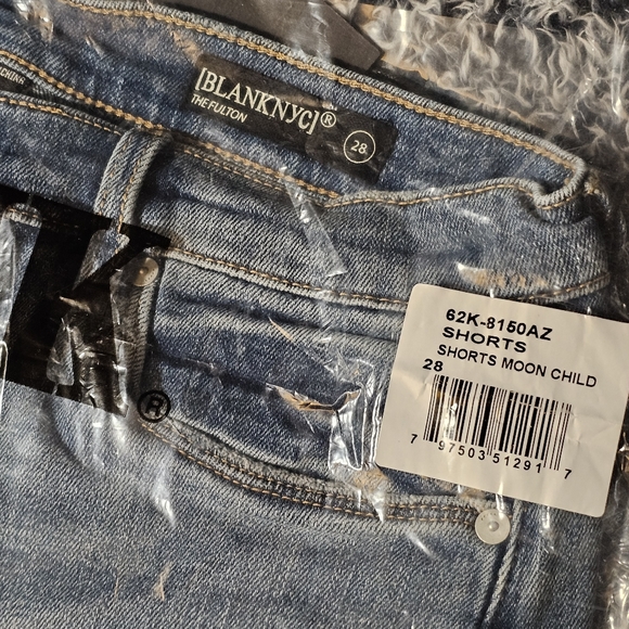 NEW Blank NYC The Fulton Roll up Short in Moon Child size 28 - Picture 7 of 10